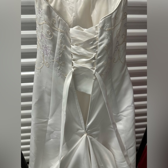 Beaded white wedding or pageant gown - Picture 6 of 8